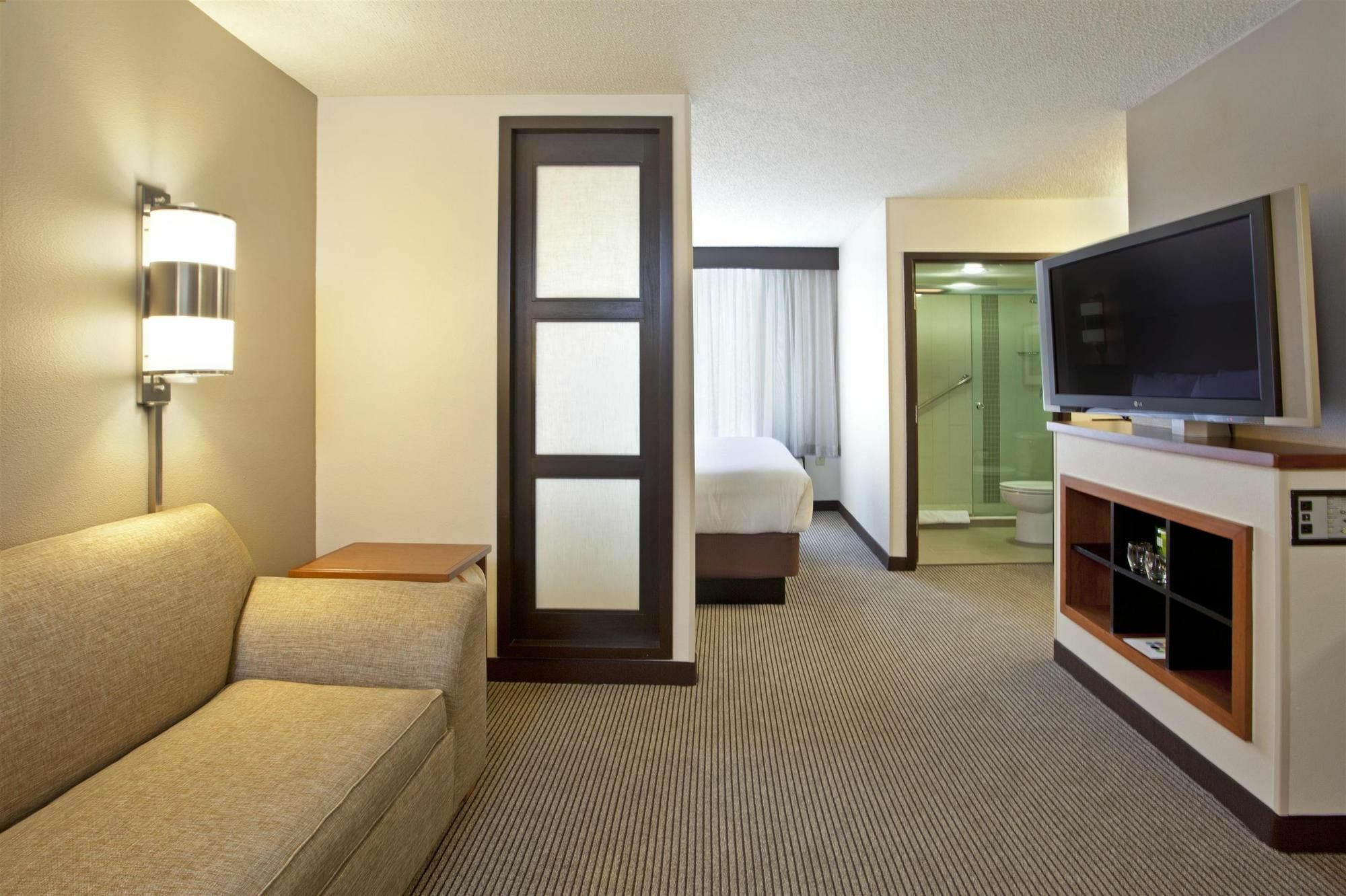Hyatt Place Chicago هوفمان ستيتس المظهر الخارجي الصورة