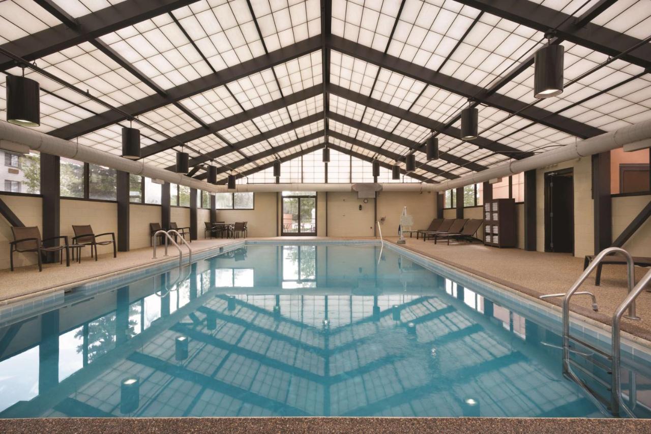 Hyatt Place Chicago هوفمان ستيتس المظهر الخارجي الصورة